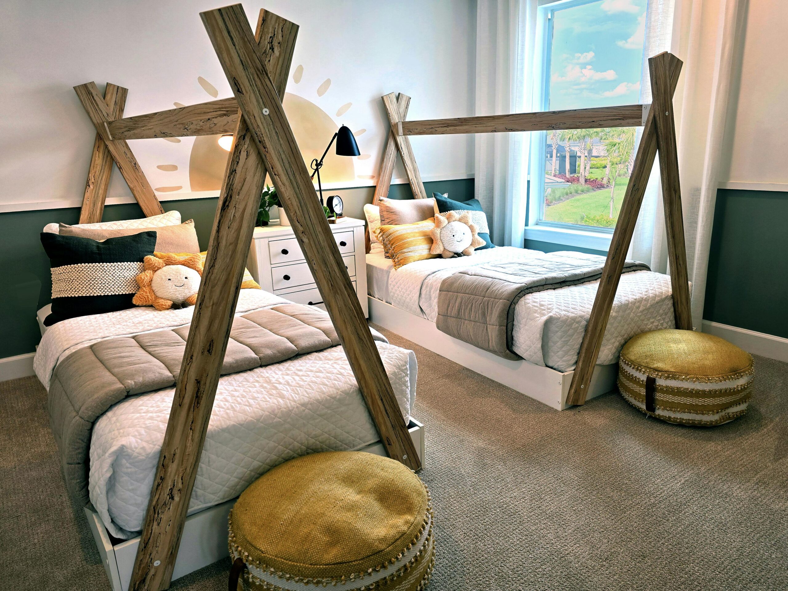 Your Dreamy Metal Canopy Bed: Style, Comfort & Pure Magic