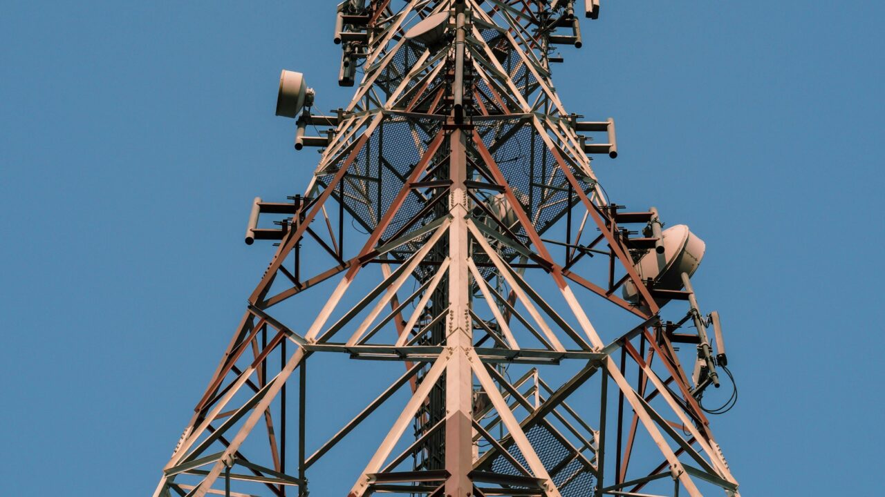 4 Sided Self-Support Tower Rule Modern Infrastructure